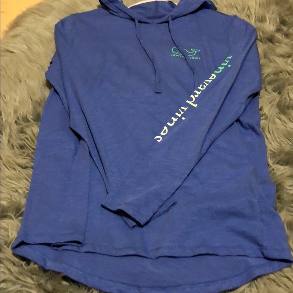 Vineyard vines sweatshirt